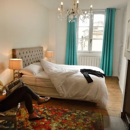 Les Du Plot Apartment *